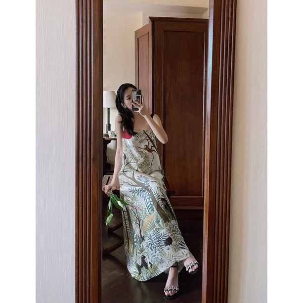 Đầm lụa 2 dây dáng dài hoạ tiết hoa lá size L
