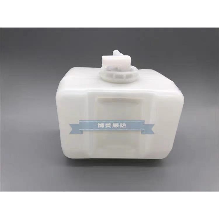 Bình chứa tản nhiệt (Dày) cho Pajero Gen 1 & 2 4D56, 2.5 Fieldmaster 4M40 Mitsubishi