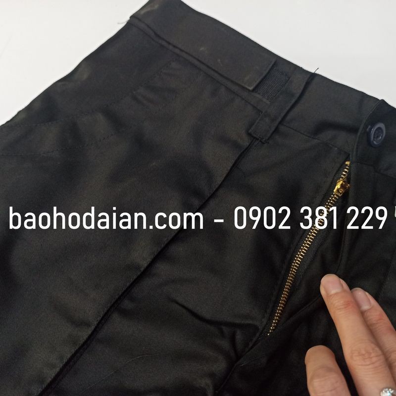 Bộ quần áo bảo vệ màu đen cộc tay 6 túi hộp