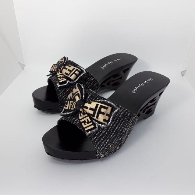 Guốc Mộc Hạnh Nguyên Cao Cấp 7cm