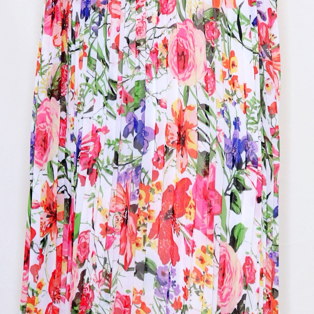 Đầm voan hoa xếp ly form rộng hai lớp sát nách cổ tròn Maxi Dress MS505 | BigBuy360 - bigbuy360.vn