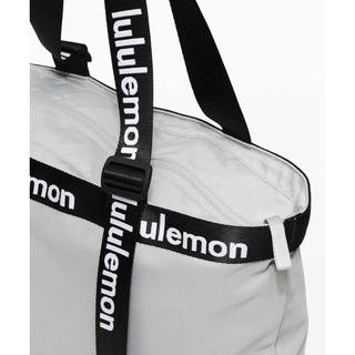 The Rest is Written Tote - Lulu.lemon