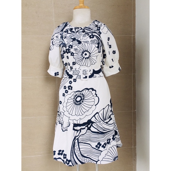 Đầm Ted baker  hoa văn rất đẹp 🍀🍀🍀