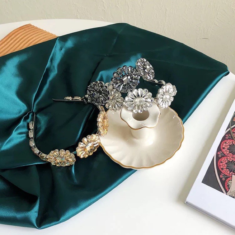 Bờm hoa đá trắng siêu sang nha