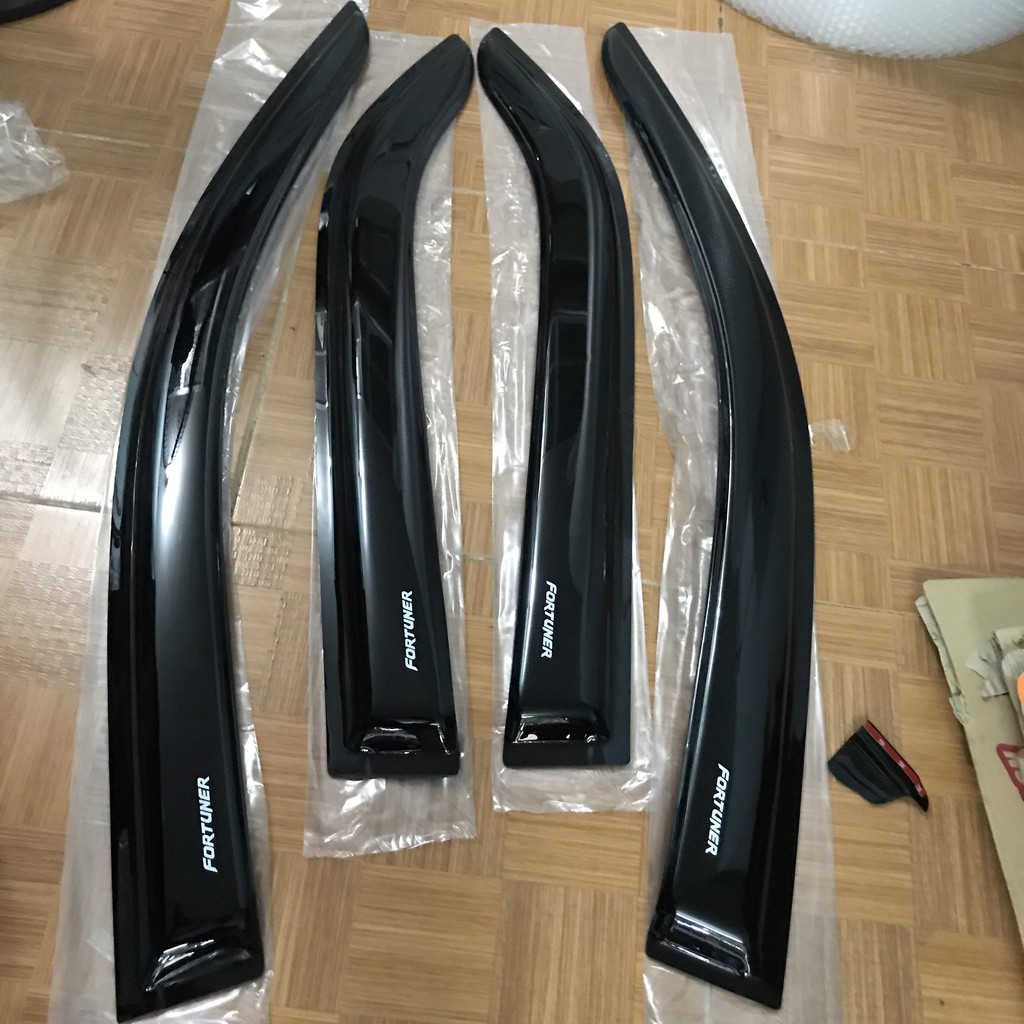 Bộ vè mưa đen Thái cao cấp xe Toyota Fortuner đời 2006 - 2015