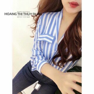 Sơ Mi Sọc Cổ V Bẻ Dáng Dài