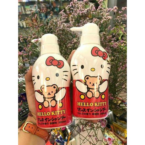 DẦU GỘI ĐẦU HELLO KITTY CHO BÉ - NHẬT BẢN