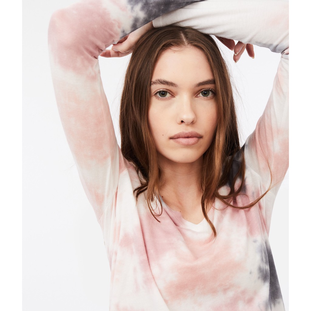 Áo thun AERO cotton màu loang vnxk cổ V