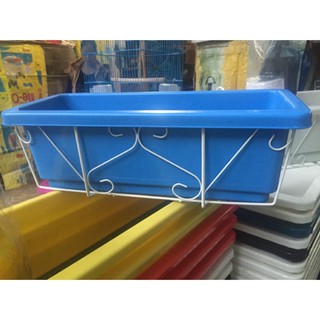 - Combo chậu nhựa thông minh dài 48cm và giá treo hàng đẹp, chuyên cho cây hoa cảnh.