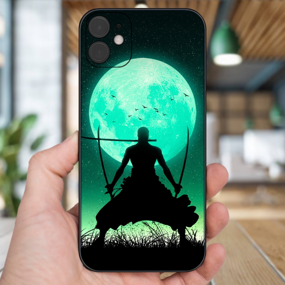 Ốp lưng iPhone 11 dẻo đen cạnh vuông in hình Zoro One Piece