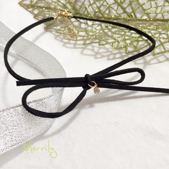 Choker nơ đen đính đá