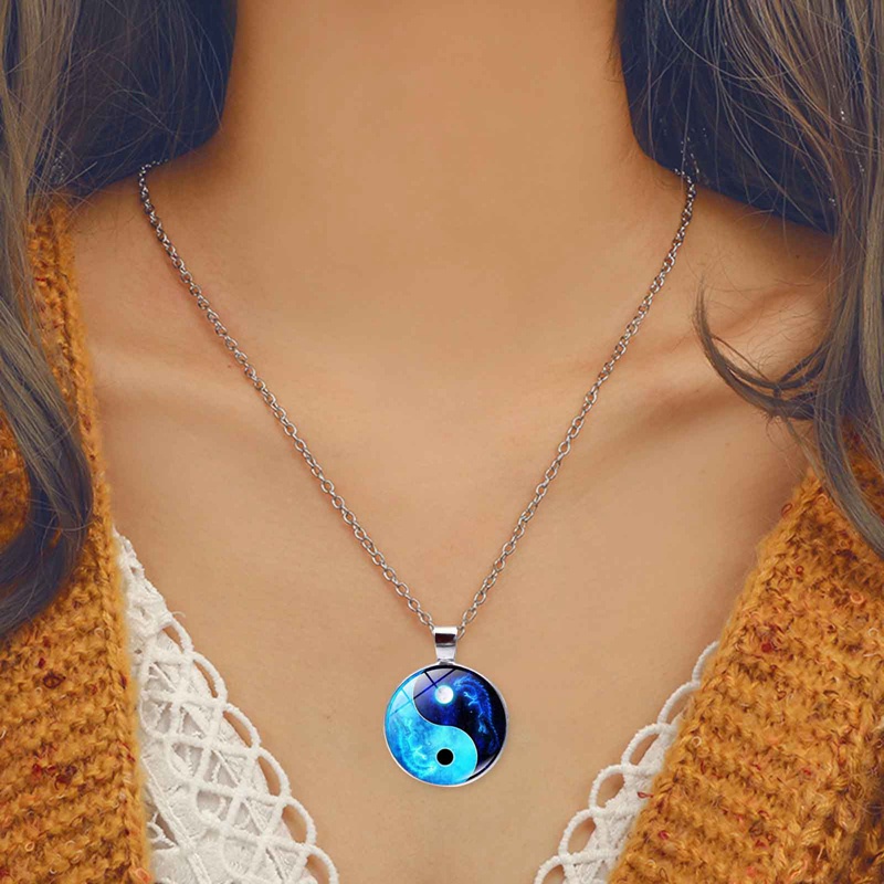 Vòng cổ mặt hình âm dương họa tiết rồng/mặt trăng độc đáo