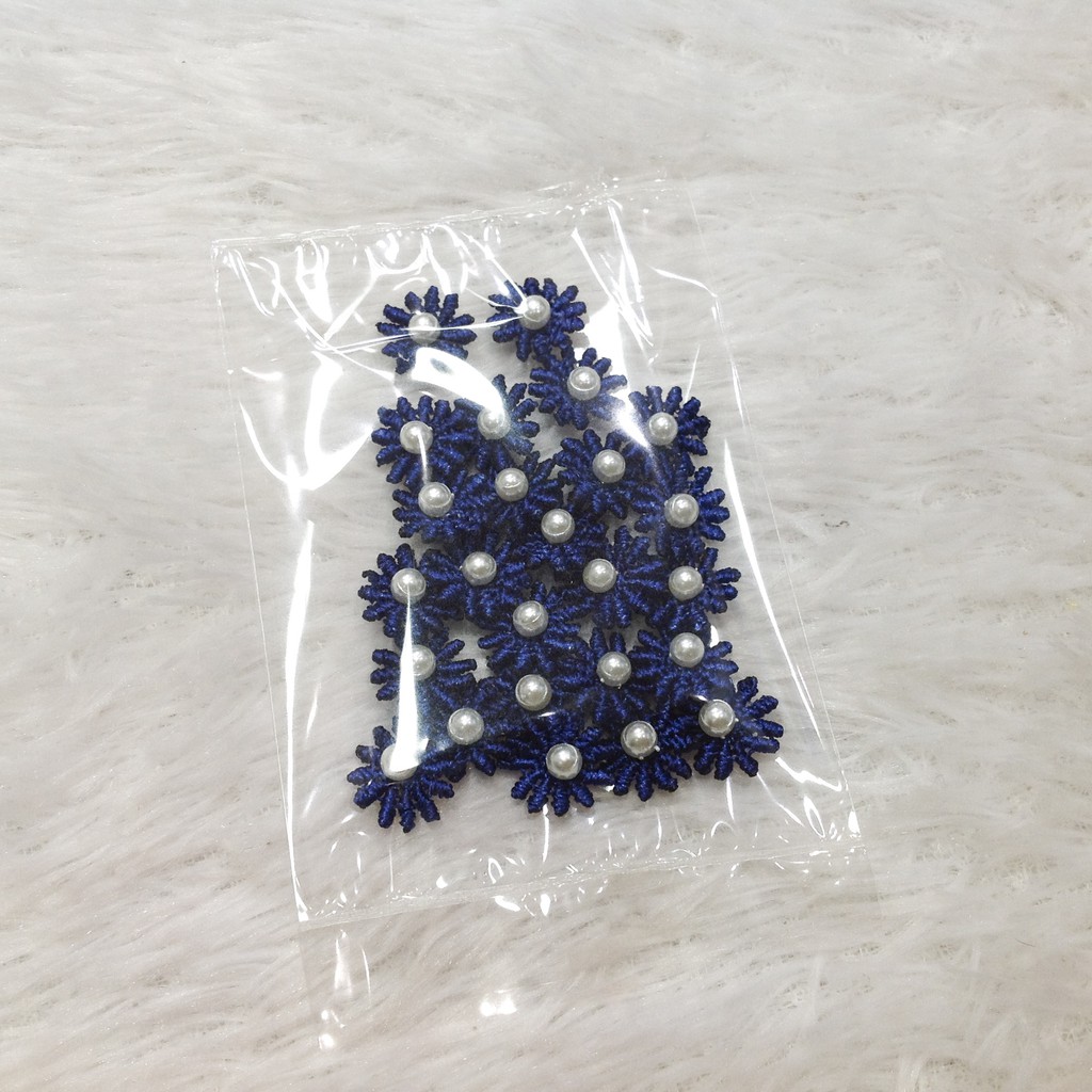 Gói 25 hoa mai thạch thảo thêu 3d đính cườm trai kết áo trang trí váy đầm size 1.2cm