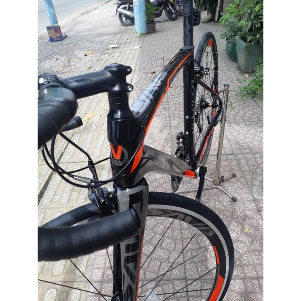 Xe đạp đua sava carbon