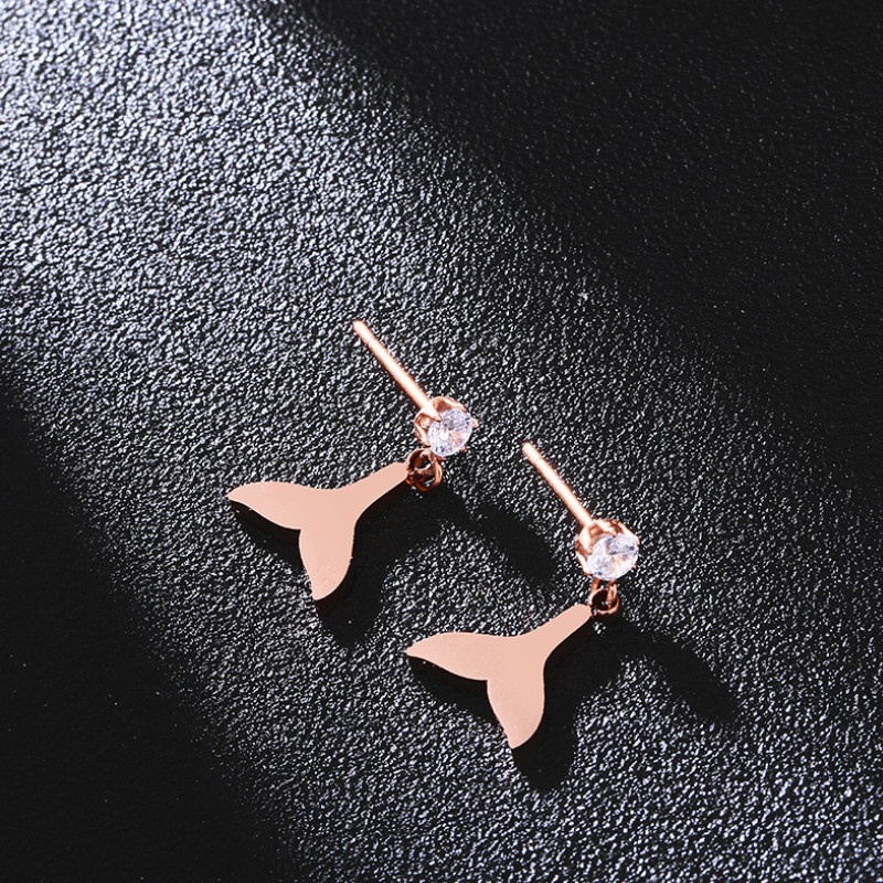 Bông Tai Đuôi Cá Titan Ko Đen TT 3886