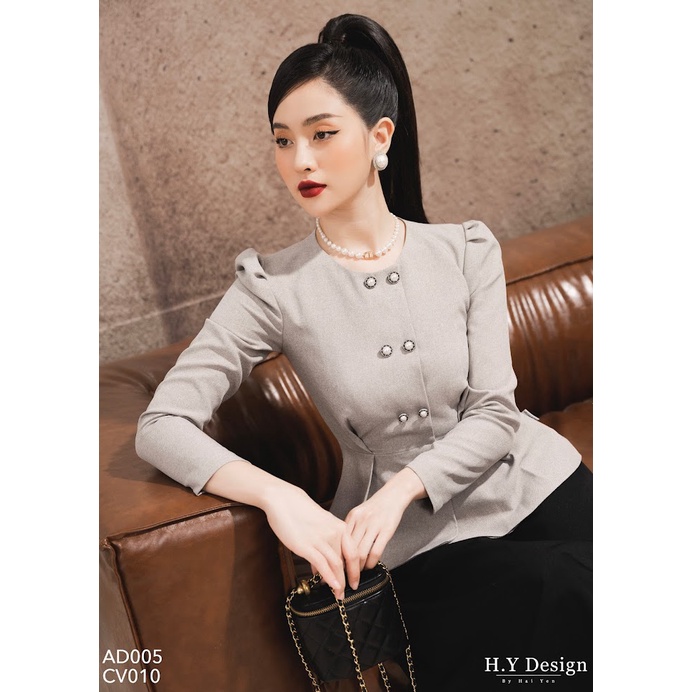 Áo cách điệu khuy ngọc
