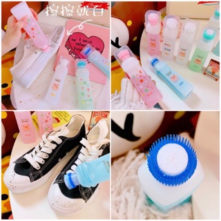 Tẩy giày kèm cọ