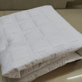 Chăn hè trắng khách sạn 1m8*2m