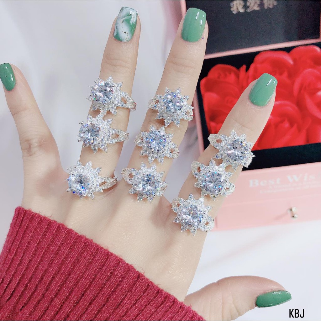 NHẪN HOA MẪU MỚI CHUẨN BẠC TA CÓ HÓA ĐƠN TIỆM VÀNG TGJ11.57