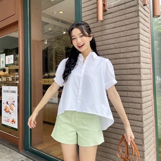 Áo sơ mi trắng xếp ly sau