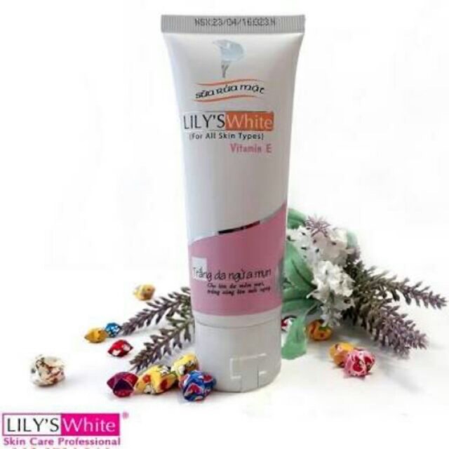 SỮA RỬA MẶT TRẮNG DA NGĂN NGỪA MỤN LILY'S WHITE