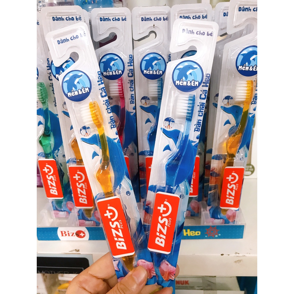 Bàn chải đánh răng trẻ em Bizs+ Plus cá heo