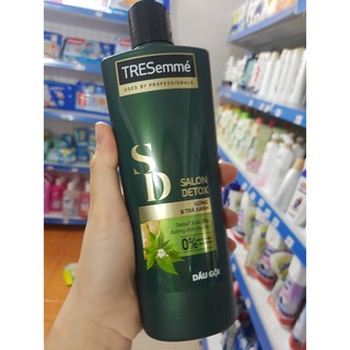 Bộ dầu gội + xả TRESemme Keratin Smooth