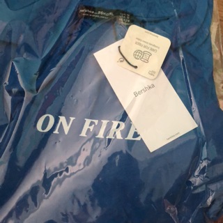 Áo Phông Bershka
