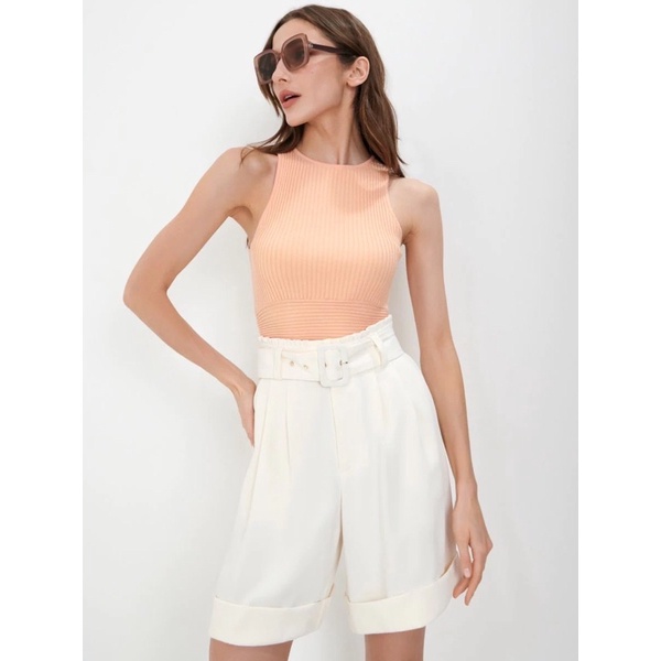 Quần short trắng Sinsay size M kèm belt giật tag chính hãng lưng thun