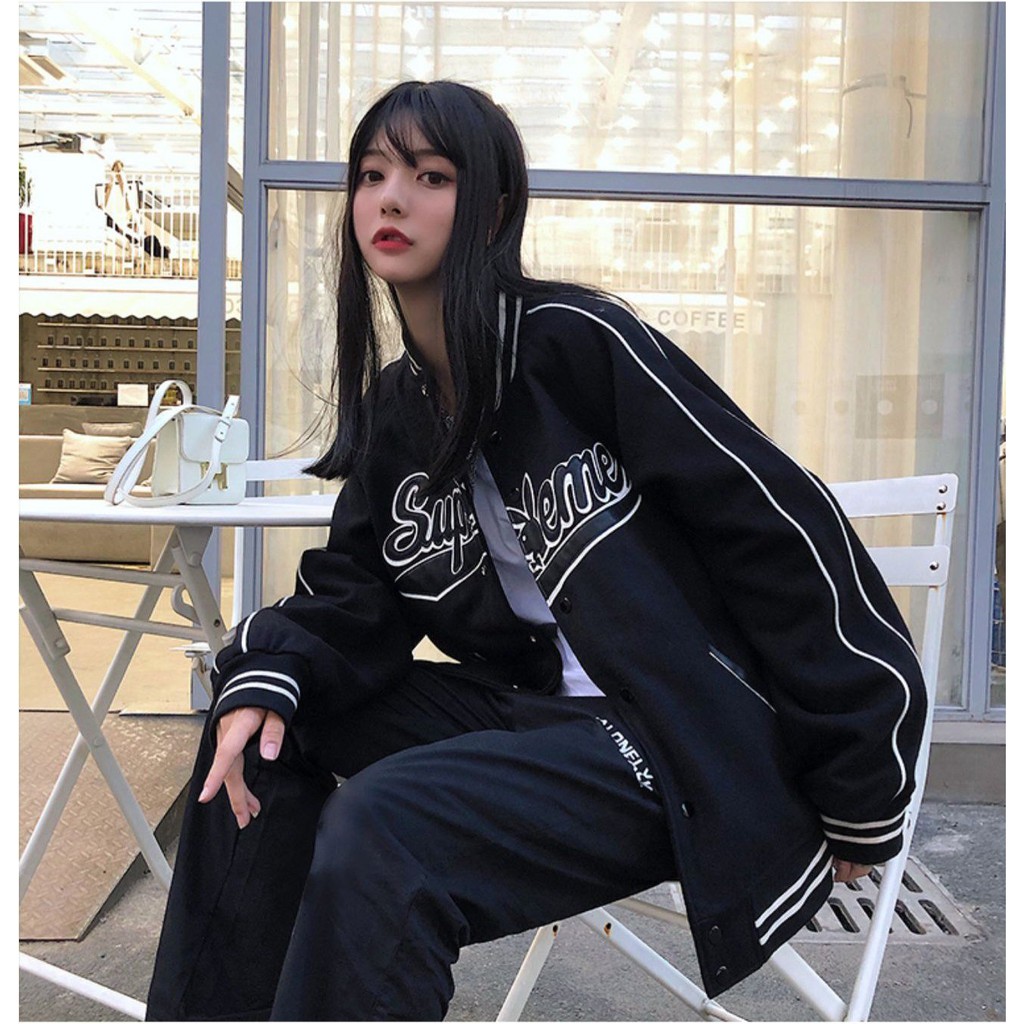 Áo khoác bomber super nam nữ giá rẻ khỏe khoắn thời trang/ áo bomber 2 sọc cúc bấm rabbit màu đen unisex | BigBuy360 - bigbuy360.vn