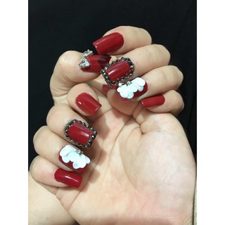 Hoa bột ôm móng màu nn