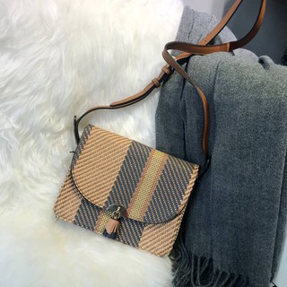 Túi đeo chéo hộp nắp Parfois họa tiết thổ cẩm