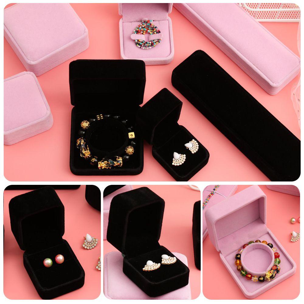 Hộp Đựng Nhẫn Cưới Làm Quà Tặng Sang Trọng Ốp