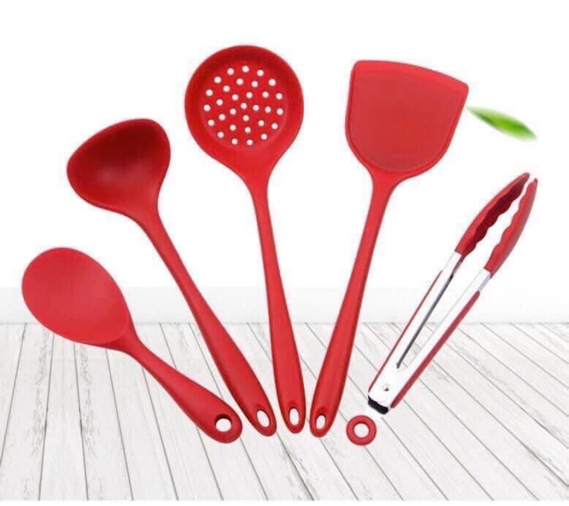Set 5 món dụng cụ nấu ăn silicon cao cấp cho bé