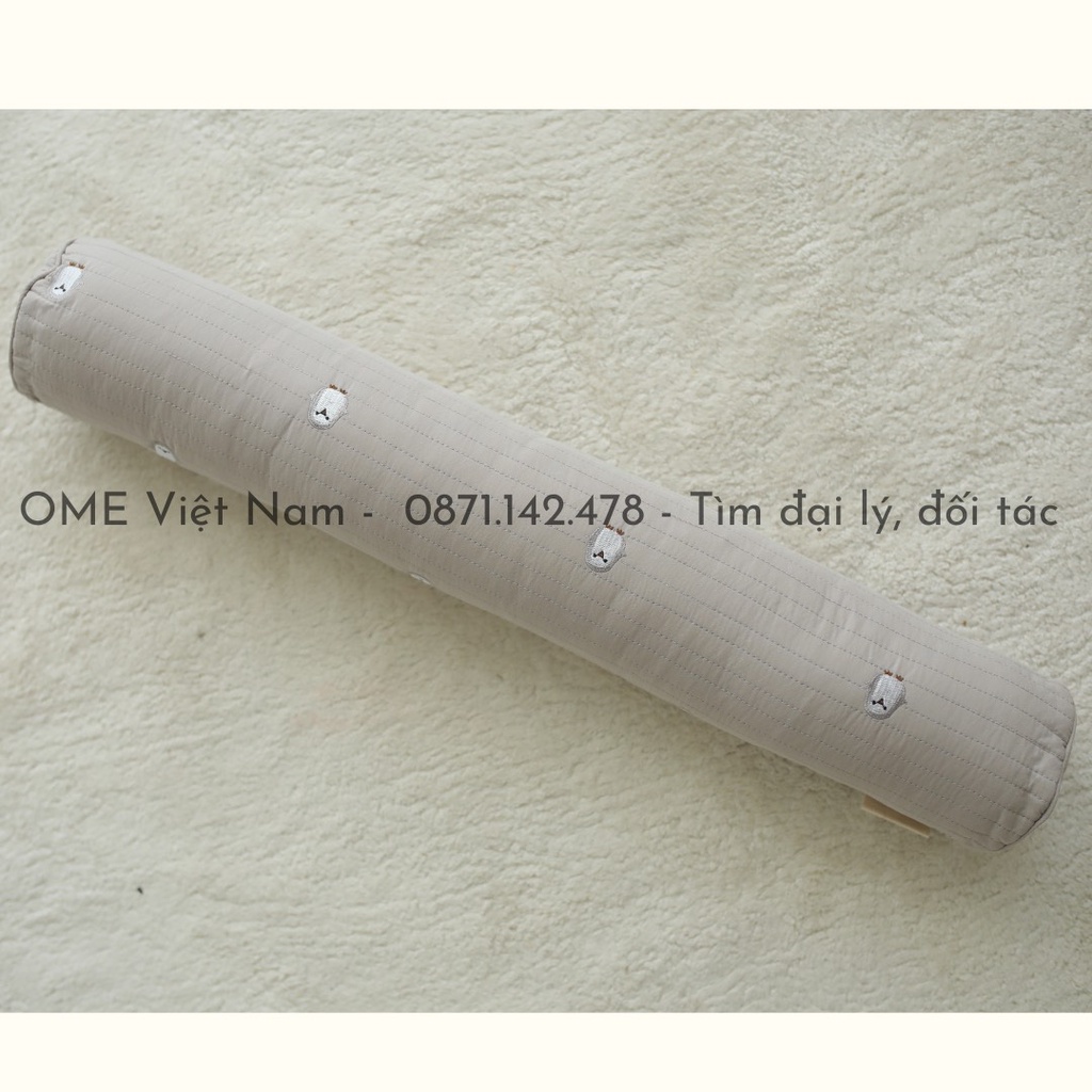 Gối ôm vải cotton Hàn chần bông thêu OME