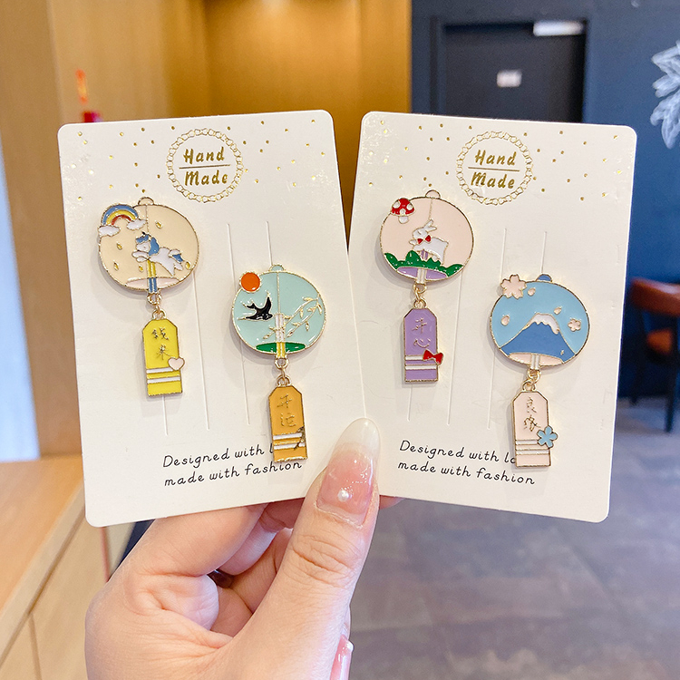 Ghim Cài Áo Kim Loại Nhiều Kiểu Dáng Dễ Thương