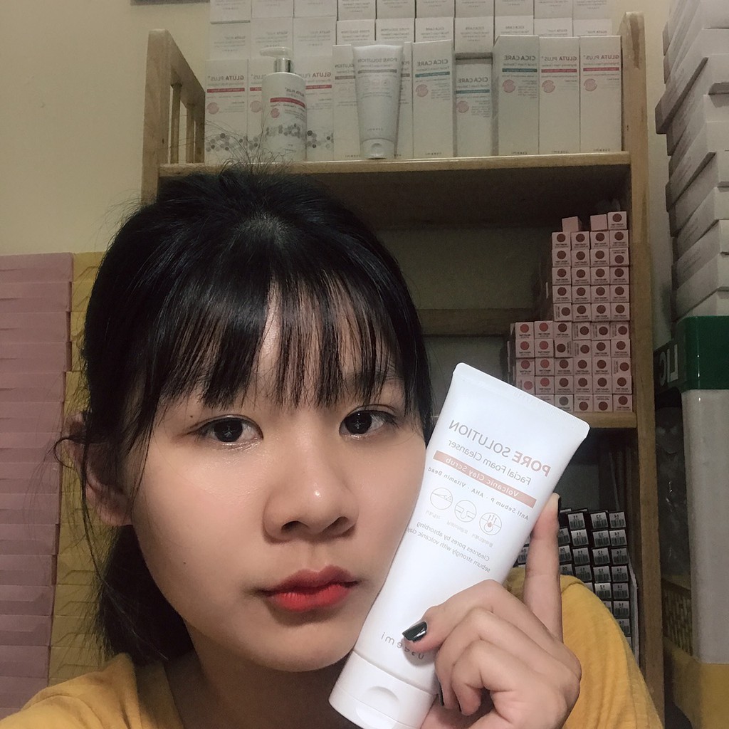Sữa Rửa Mặt Tạo Bọt, Làm Sạch Sâu, Loại Bỏ Bã Nhờn Chiết Xuất Tro Núi Lửa Useemi Pore 150ml YENBEAUTY