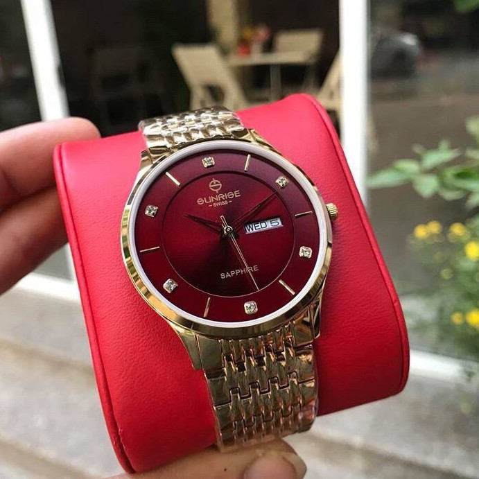 Đồng Hồ Sunrise Nam 1109PB Dây Vàng Mặt Đỏ