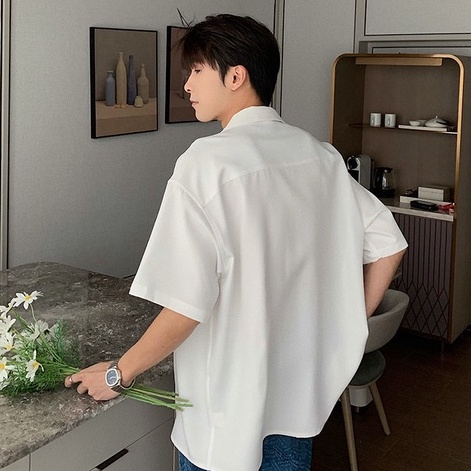 Áo Sơ Mi Tay Lửng Dáng Rộng Màu Sắc Đơn Giản Cá Tính Mùa hè thời trang màu trắng lụa Ice lụa ánh sáng nấu chín áo sơ mi tay ngắn nam nữ