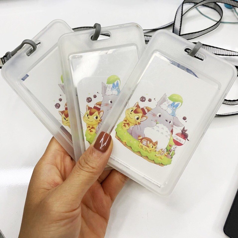 Phụ kiện giữ thẻ bằng nhựa cao cấp