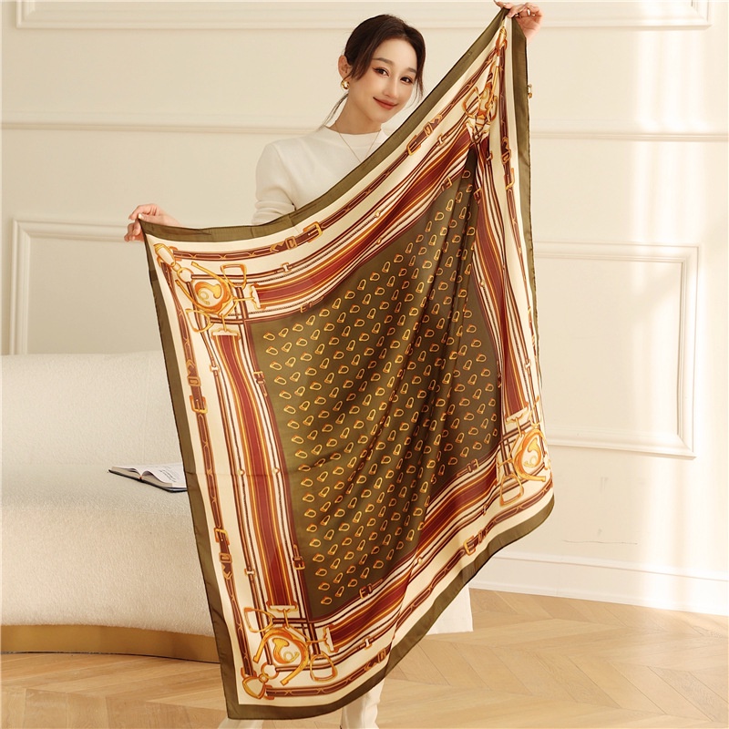 Khăn Choàng Vuông 100x110cm (43inch) Bằng Lụa Thủ Công Cho Nữ WJ1014-128