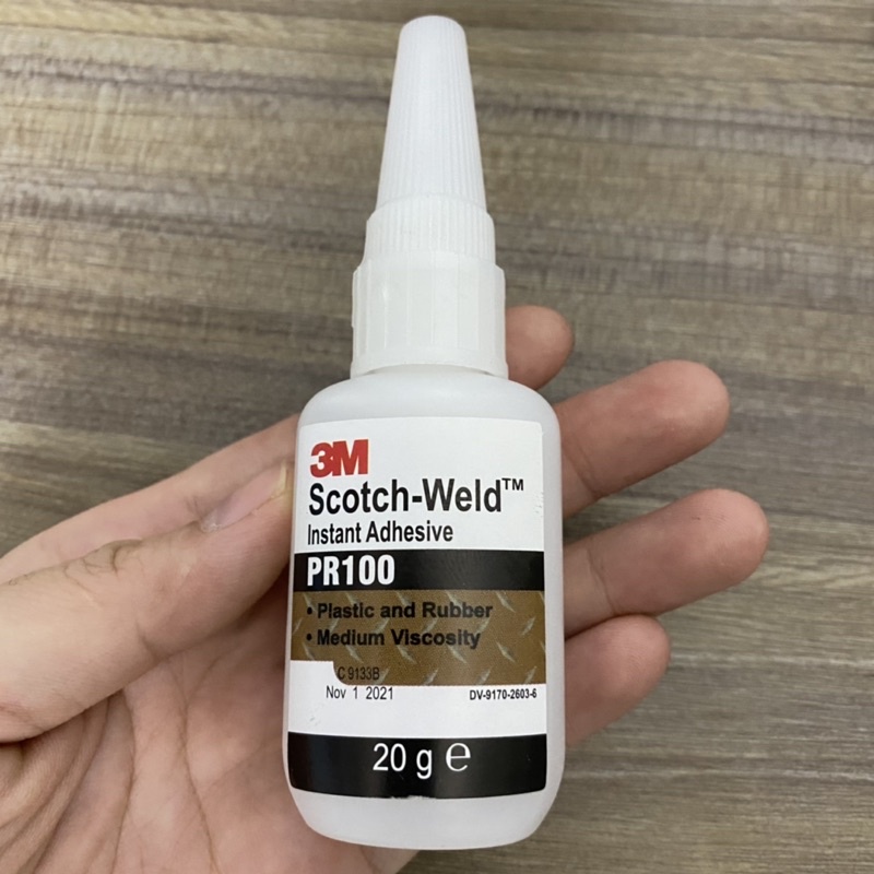 Keo dán đa năng 3M siêu dính sử dụng dán dây led, kim loại, gỗ, cao su