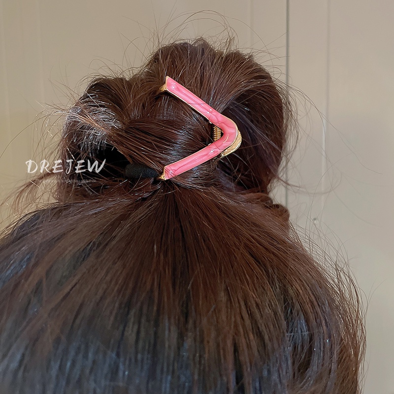 Kẹp tóc DREJEW hình tam giác đơn giản tạo kiểu đuôi ngựa phong cách Hàn Quốc dễ phối đồ thời trang mùa hè