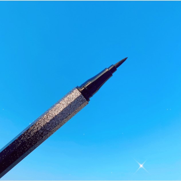 Ultra-smooth, waterproof long-wear eyeliner