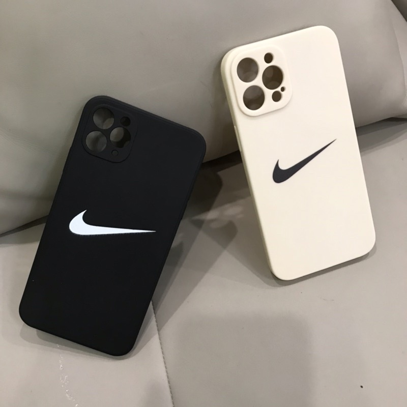 Nơi nhập sỉ case ốp lưng iphone 13 nike iphone vuông cạnh bảo vệ cam giá rẻ tại xưởng in akira