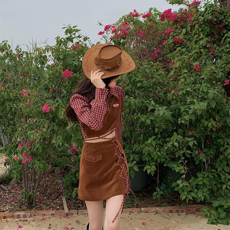 Set áo họa tiết kẻ sọc caro + chân váy cho nữ có bán lẻ