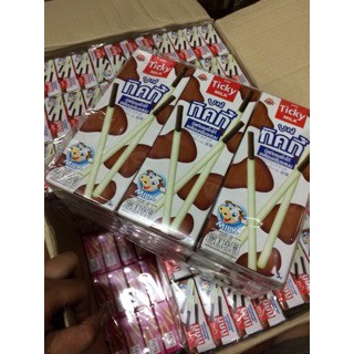 Bánh que chấm Thái Lan Ticky Dâu và Socola sữa 22g