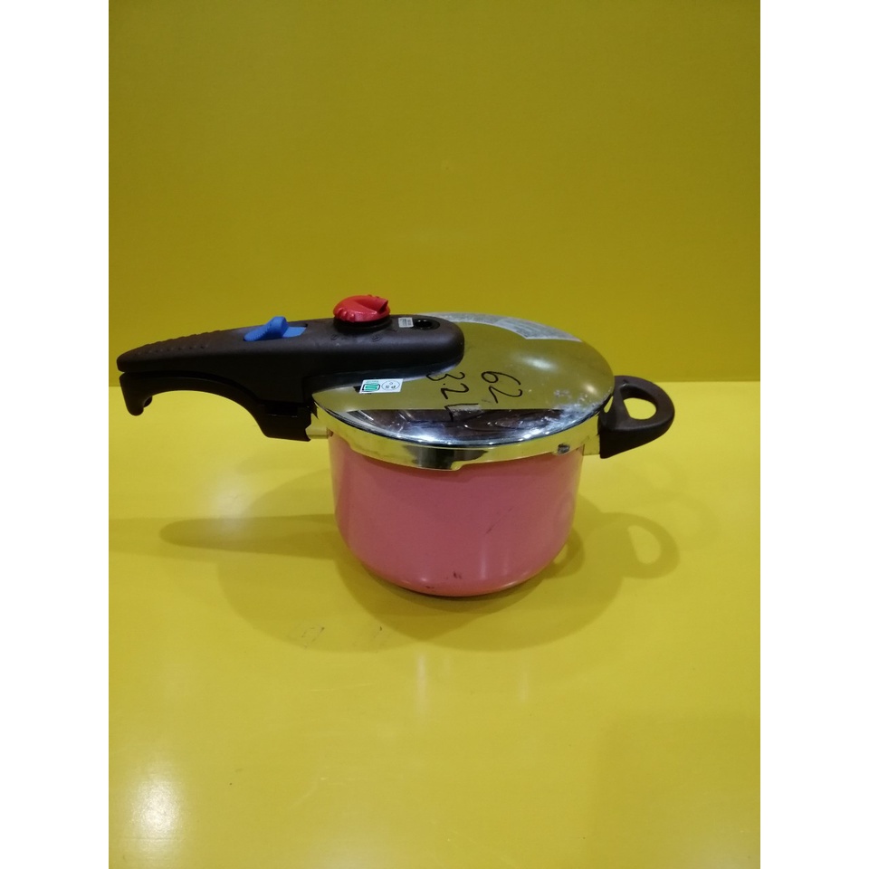 Nồi áp suất nội địa Nhật Cress (3.2L) (mã 62), Dùng được bếp từ