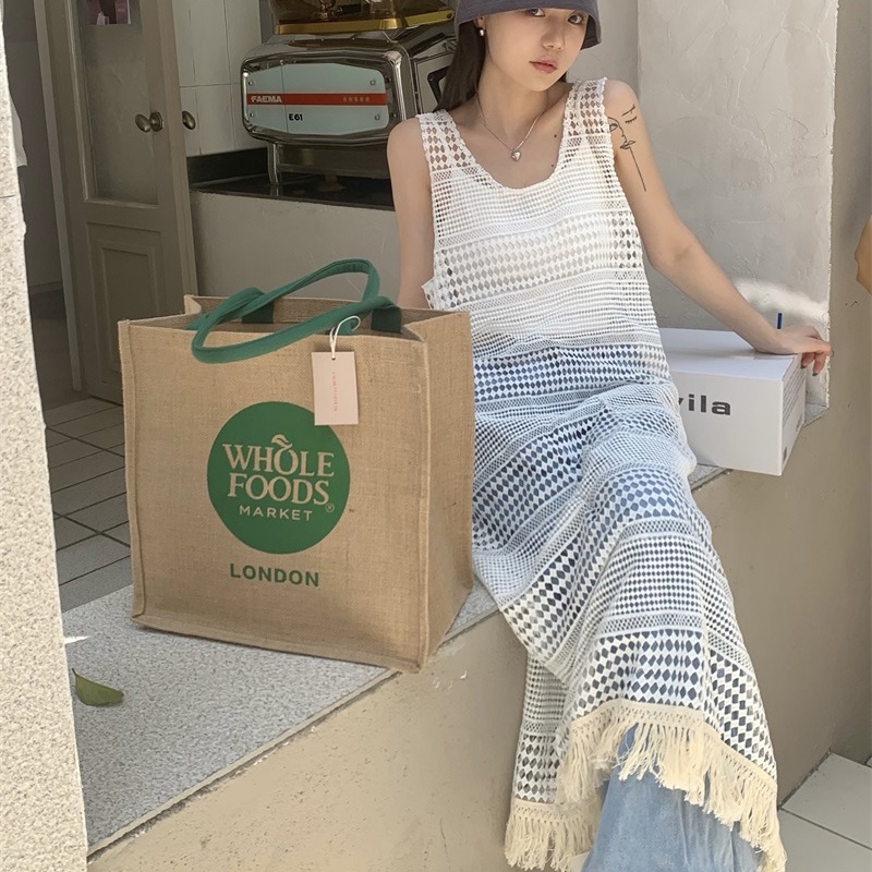 Đầm Dệt Kim Khoét Rỗng Kiểu Dáng Nhỏ Nhắn Xinh Xắn