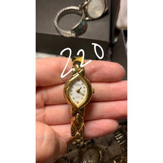Đồng hồ nữ Valentino vàng thanh lý chuẩn máy nhật chốt live